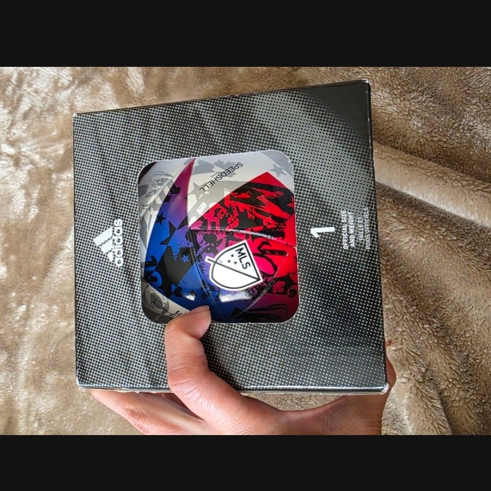 Adidas MLS‎ Mini Soccer Ball - Picture 2 of 4